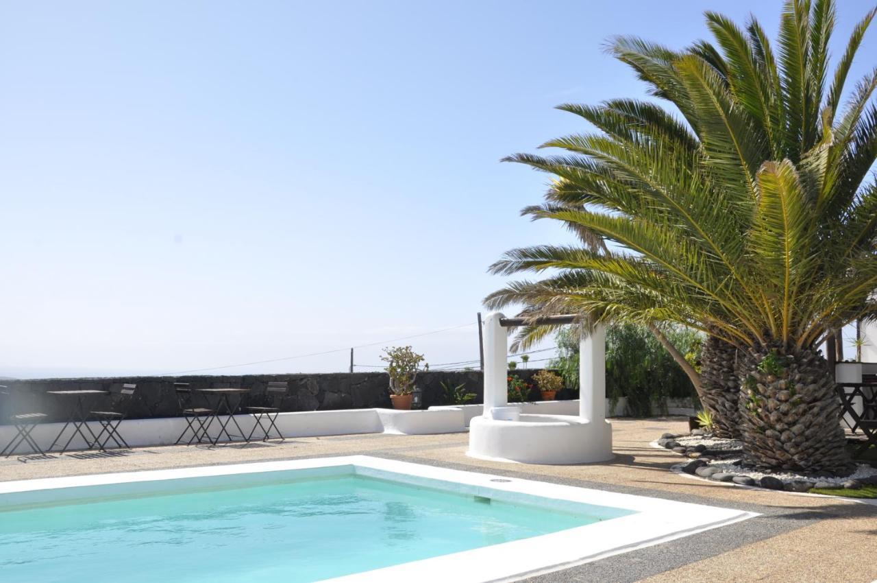Oasis Surf House Lägenhet Soo Exteriör bild